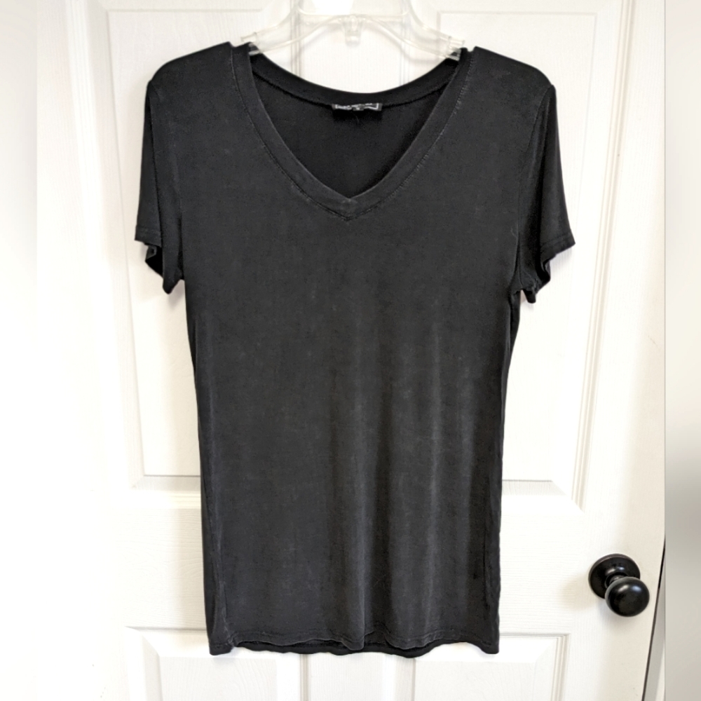 POL V-NECK Black tee Ladies Small very soft material